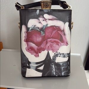 Elegant Black and Red Women's Bag